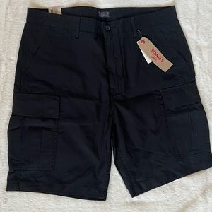 Levi’s Carrier Cargo Shorts in Navy